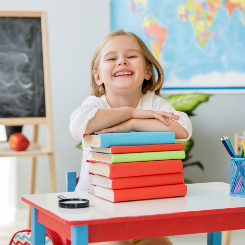 little-smiling-blond-girl-putd9y72fkbrp23mlfaikg5y98wgkcmo4fibcxf894